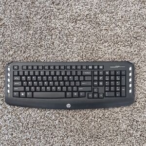 HP Black Full-Size Wired Multimedia Keyboard with Palm Rest